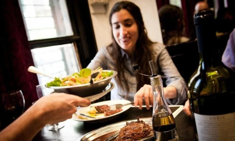 Ένα ελληνικό φαγητό στη λίστα με τα 100 χειρότερα στον κόσμο - Ζυμαρικά με αίμα, εντόσθια ψαριού με κάρι και σάρκα καρχαρία